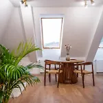 Kosciuszki Apartment